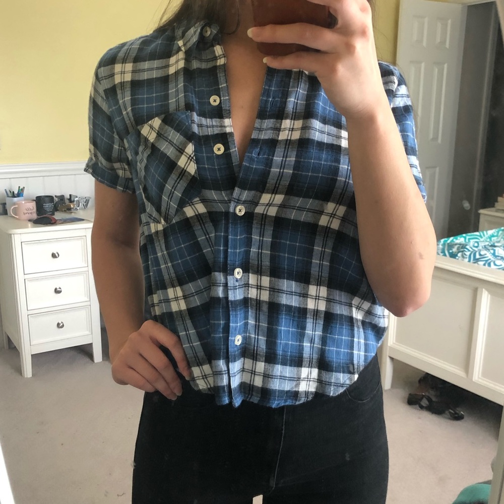 Forever 21 Cropped Plaid Shirt